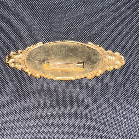 Vintage Oval Gold Tone Multicolor Swirl Brooch Red Green Black |  Statement Pin - Picture 5 of 5